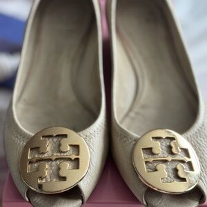 Tory Burch Beige Flats with Gold Emblem